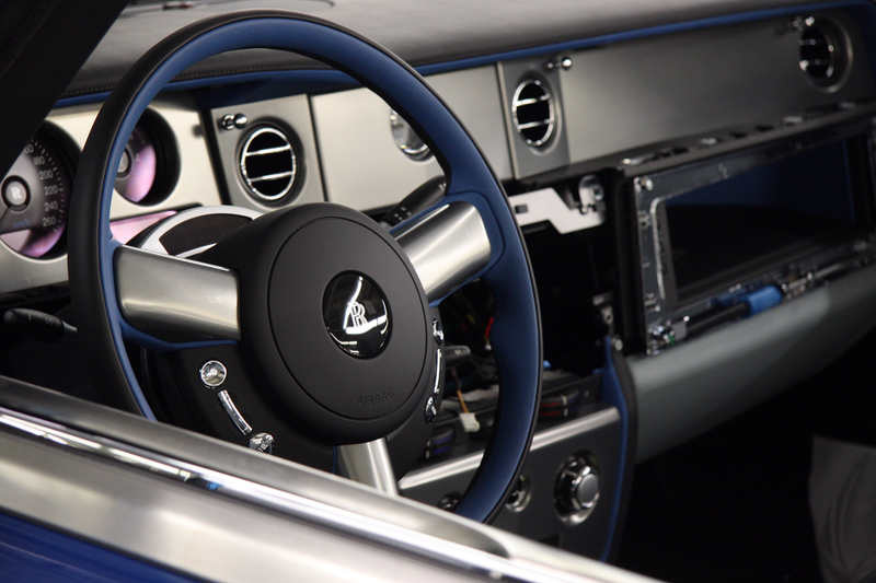 Illustration for article titled Here's A Sneak Peek At The New Rolls-Royce Drophead Waterspeed Edition